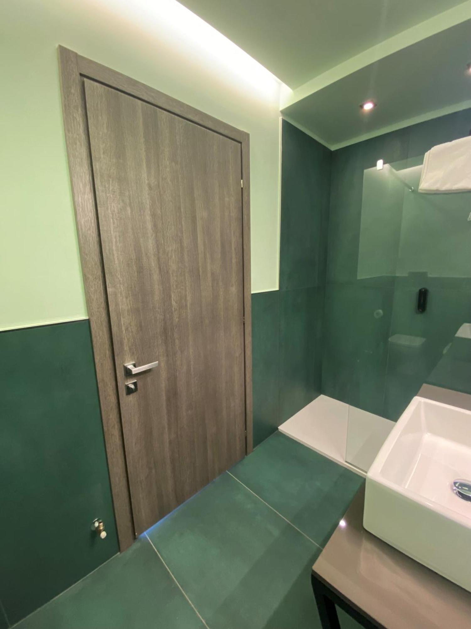 Hotel Vita 萨罗 外观 照片