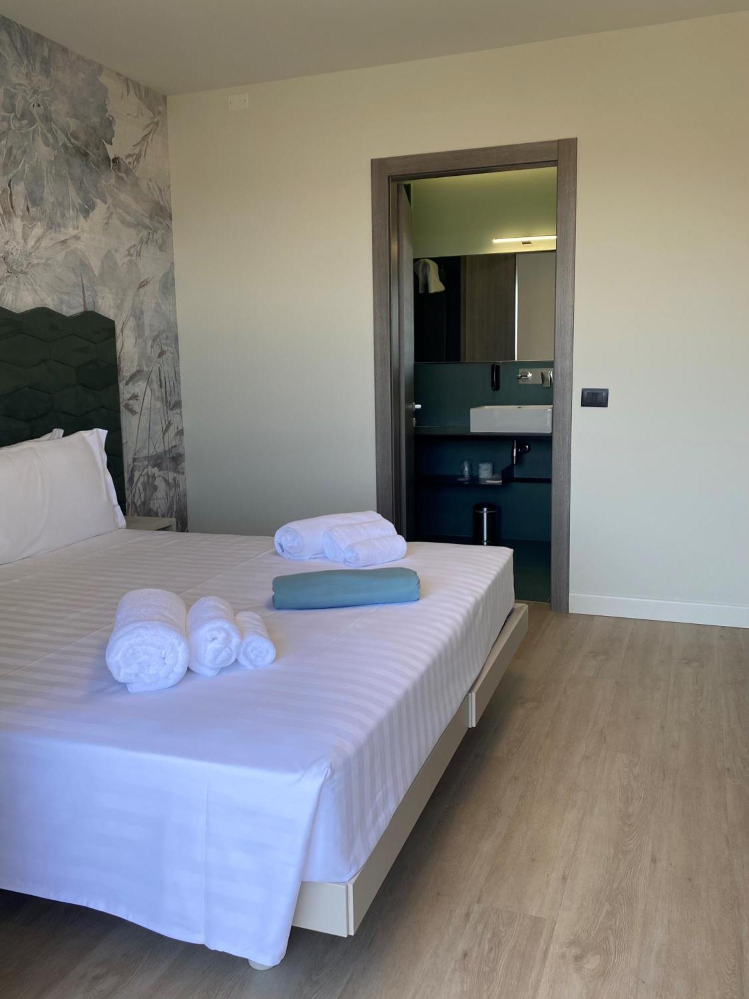 Hotel Vita 萨罗 外观 照片