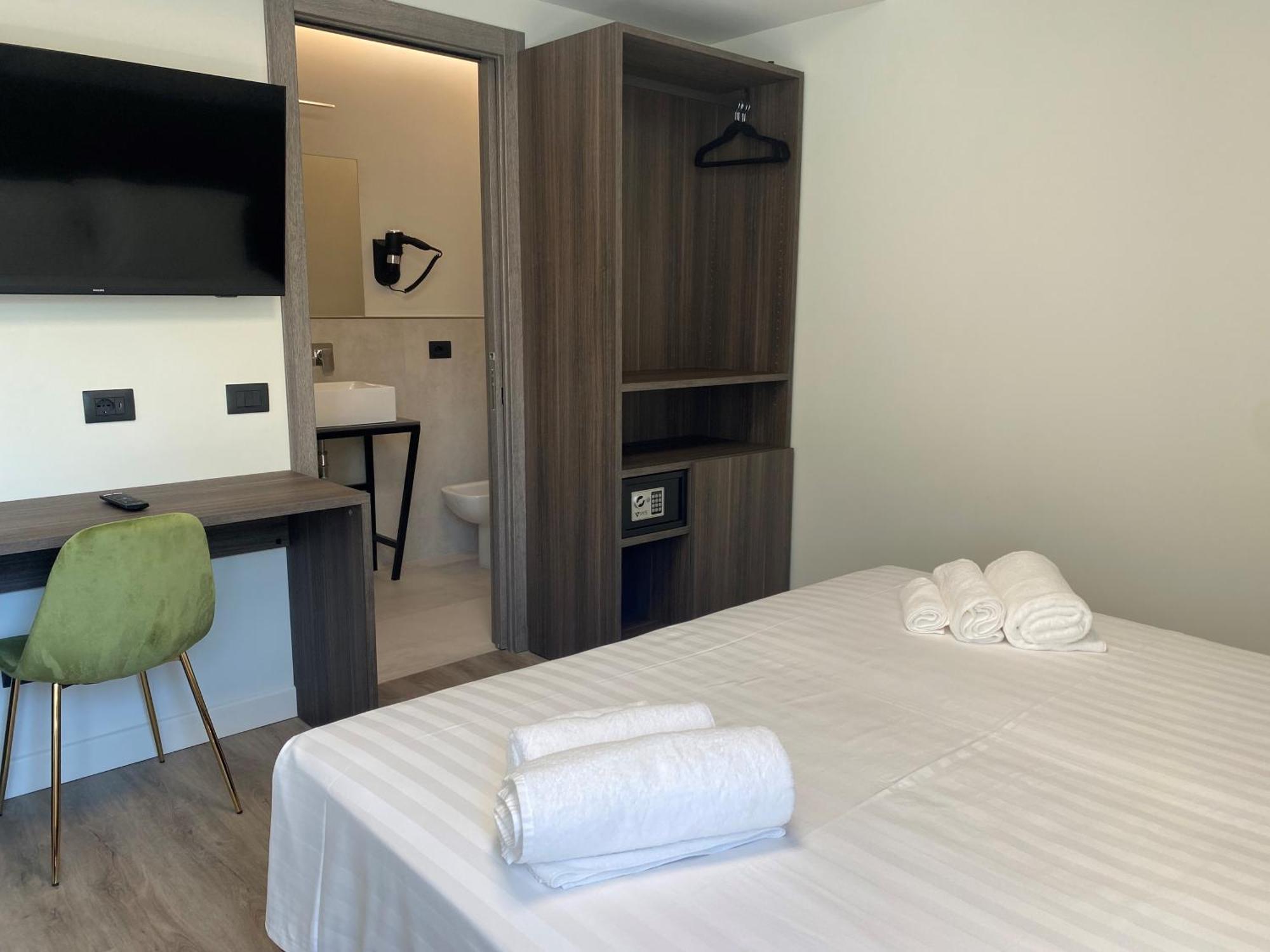 Hotel Vita 萨罗 外观 照片
