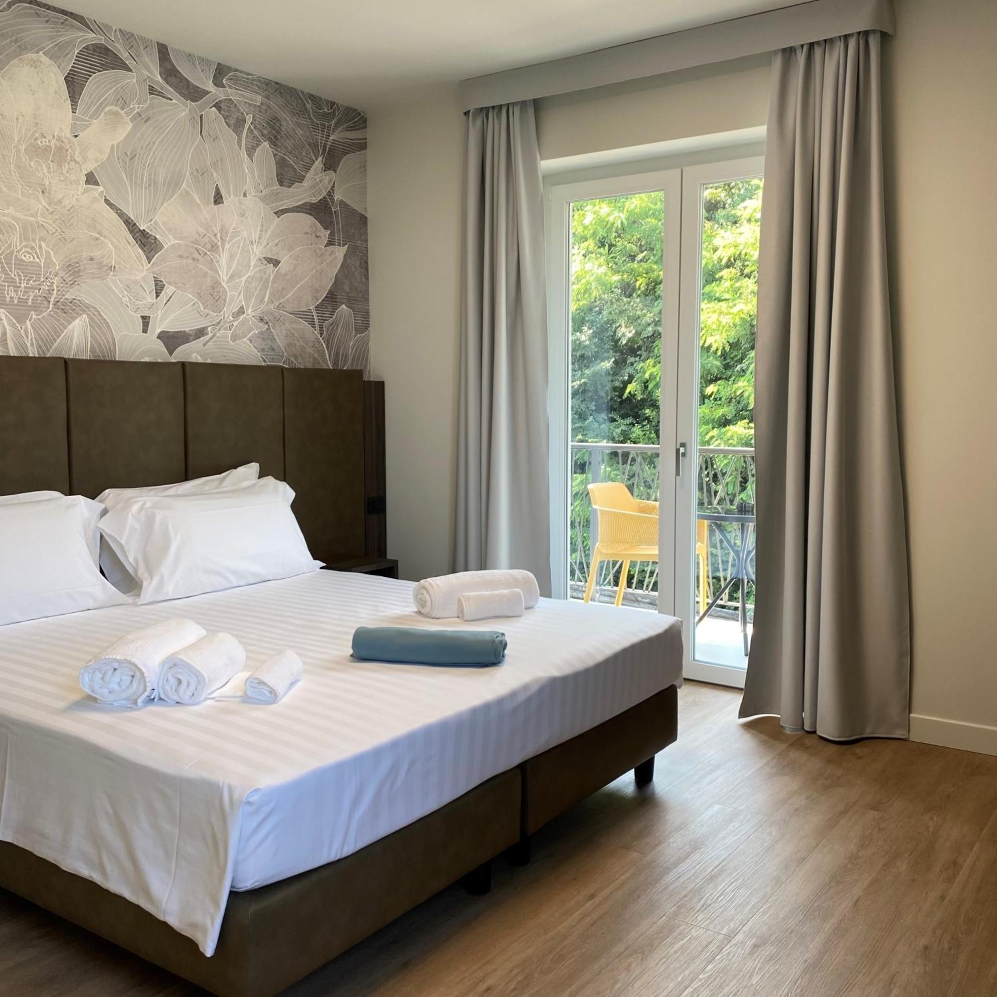 Hotel Vita 萨罗 外观 照片