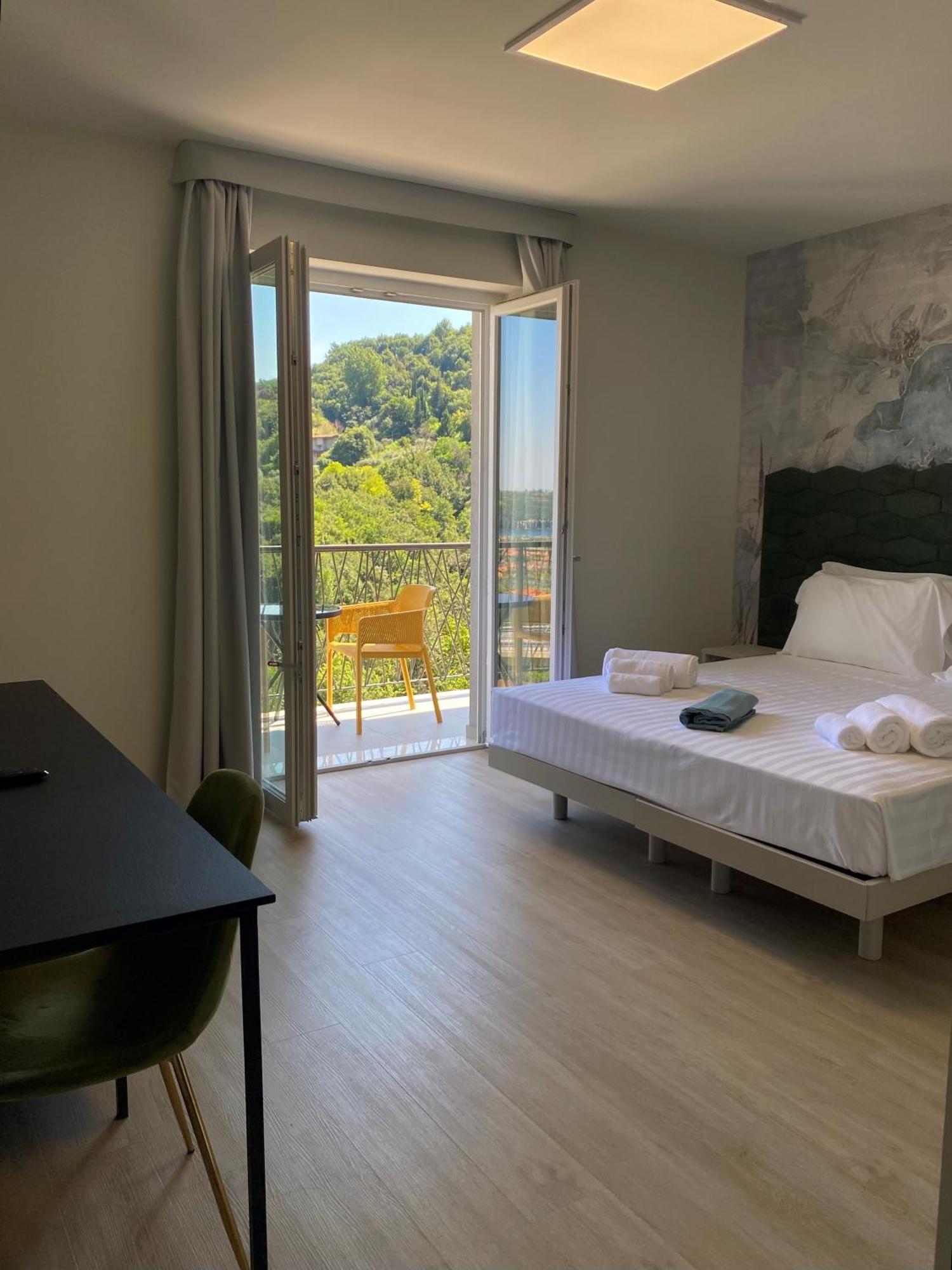 Hotel Vita 萨罗 外观 照片