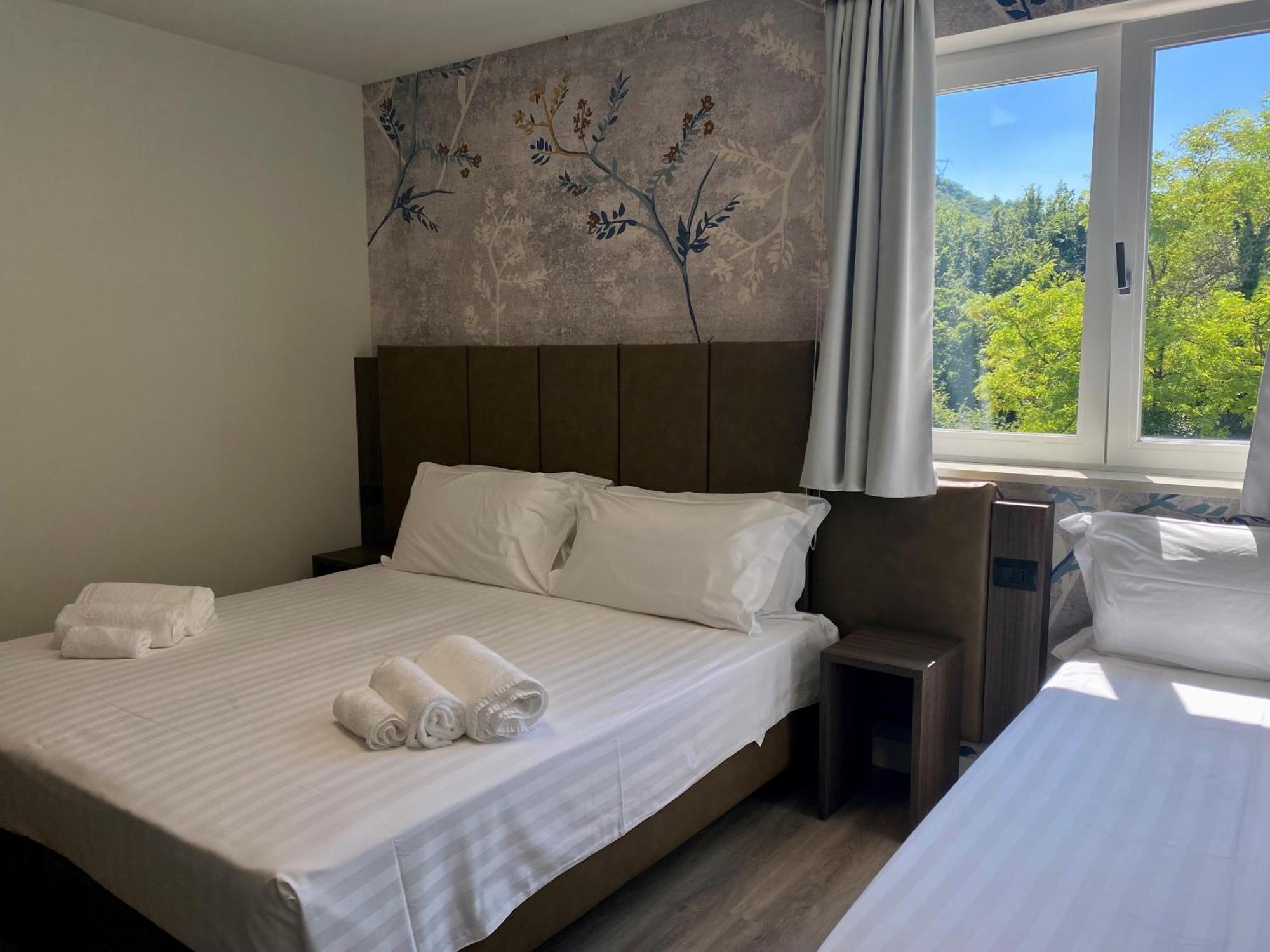 Hotel Vita 萨罗 外观 照片
