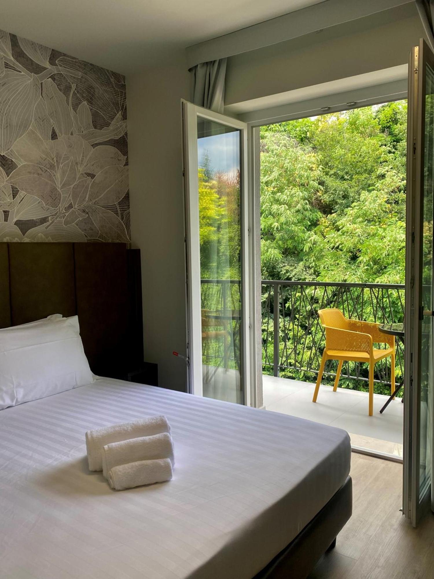 Hotel Vita 萨罗 外观 照片