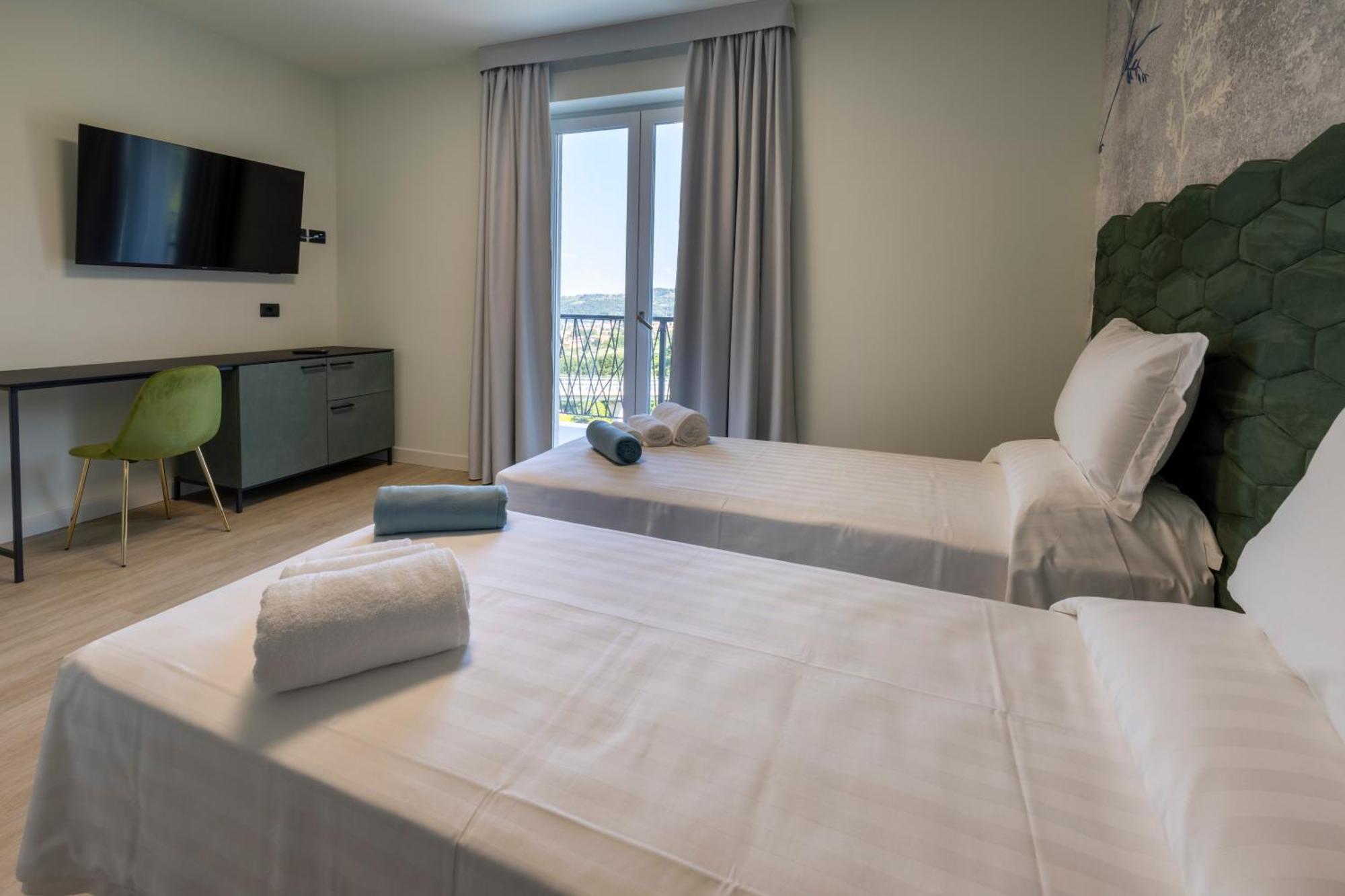 Hotel Vita 萨罗 外观 照片