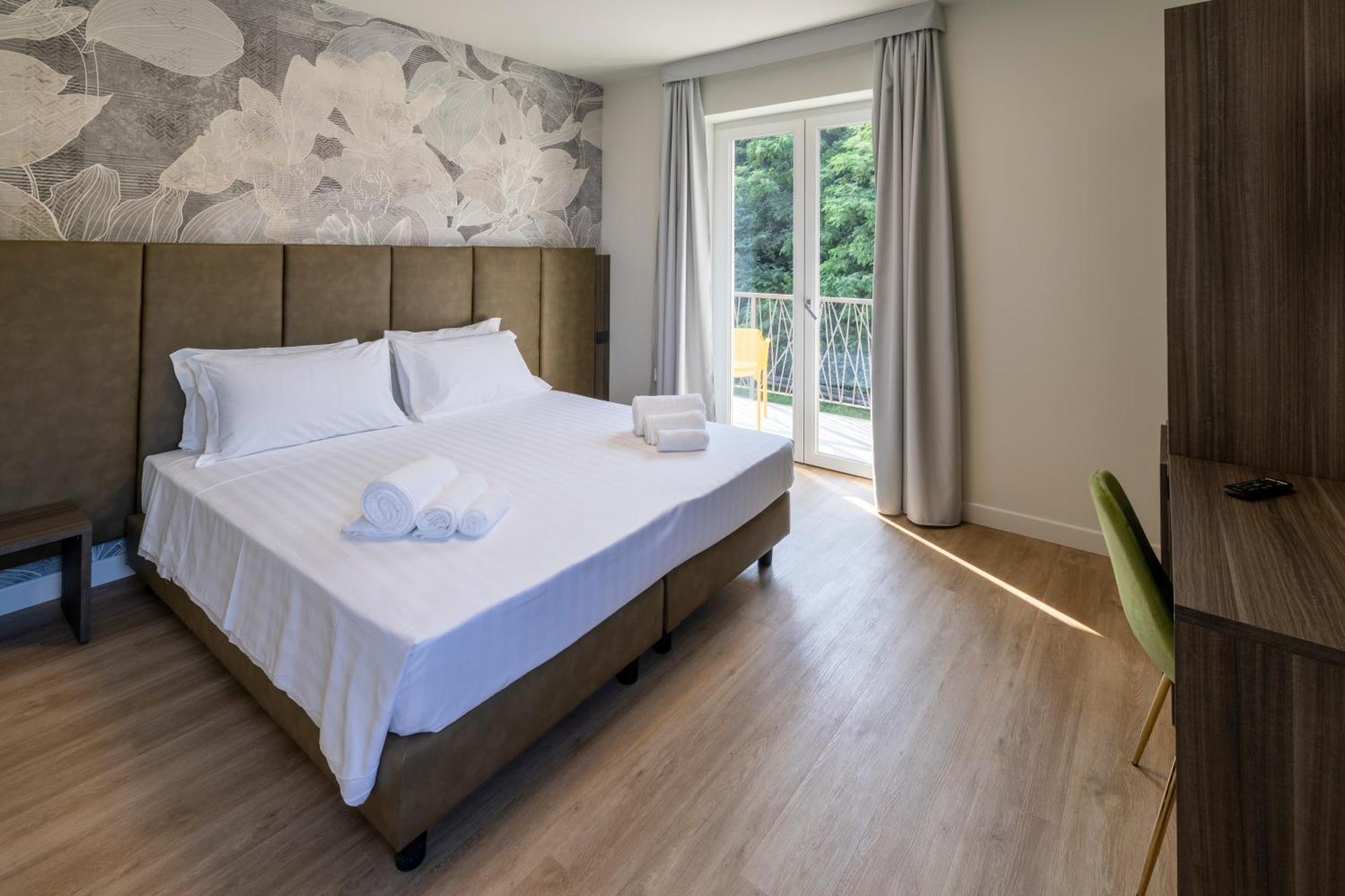 Hotel Vita 萨罗 外观 照片