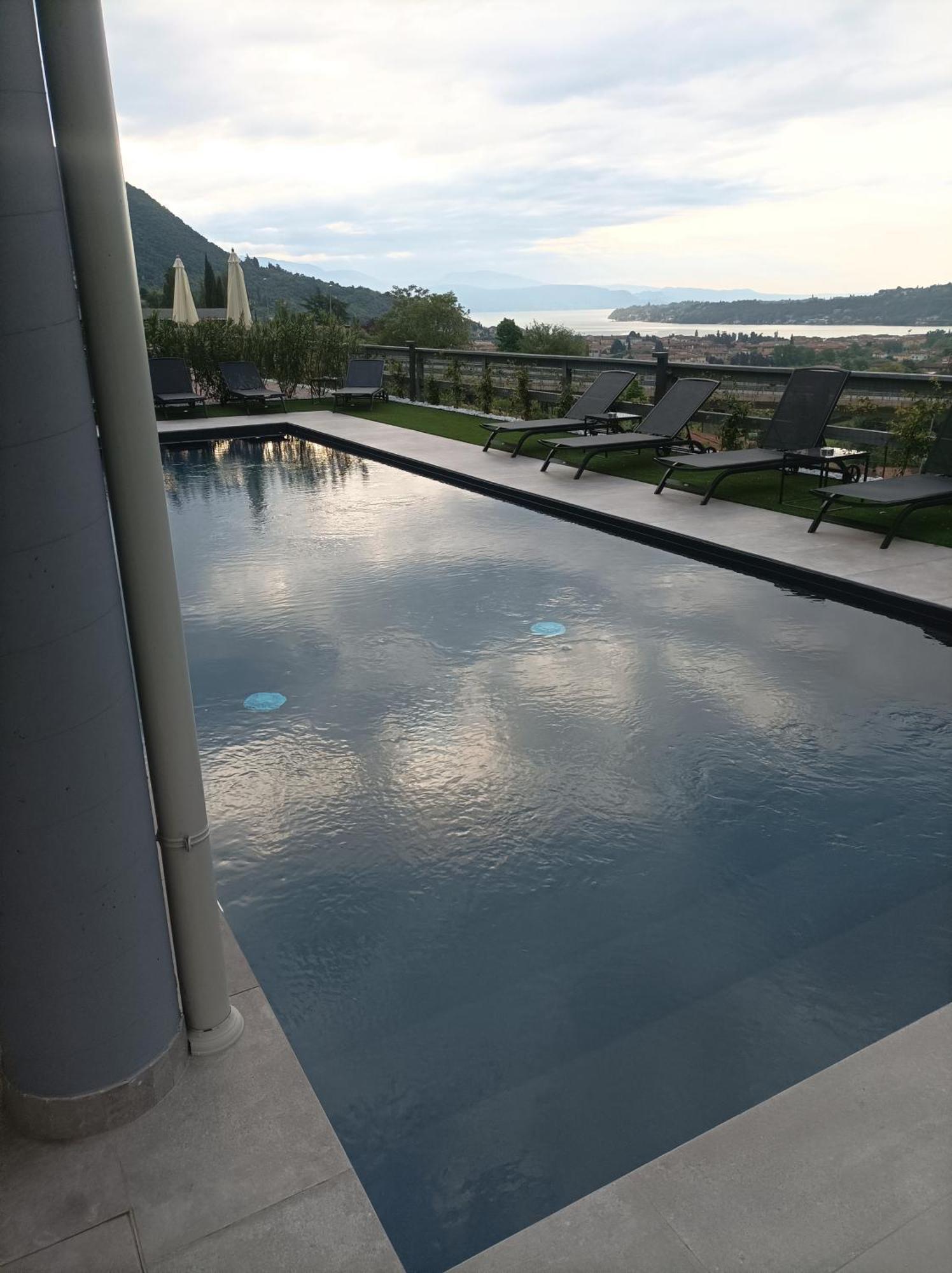 Hotel Vita 萨罗 外观 照片